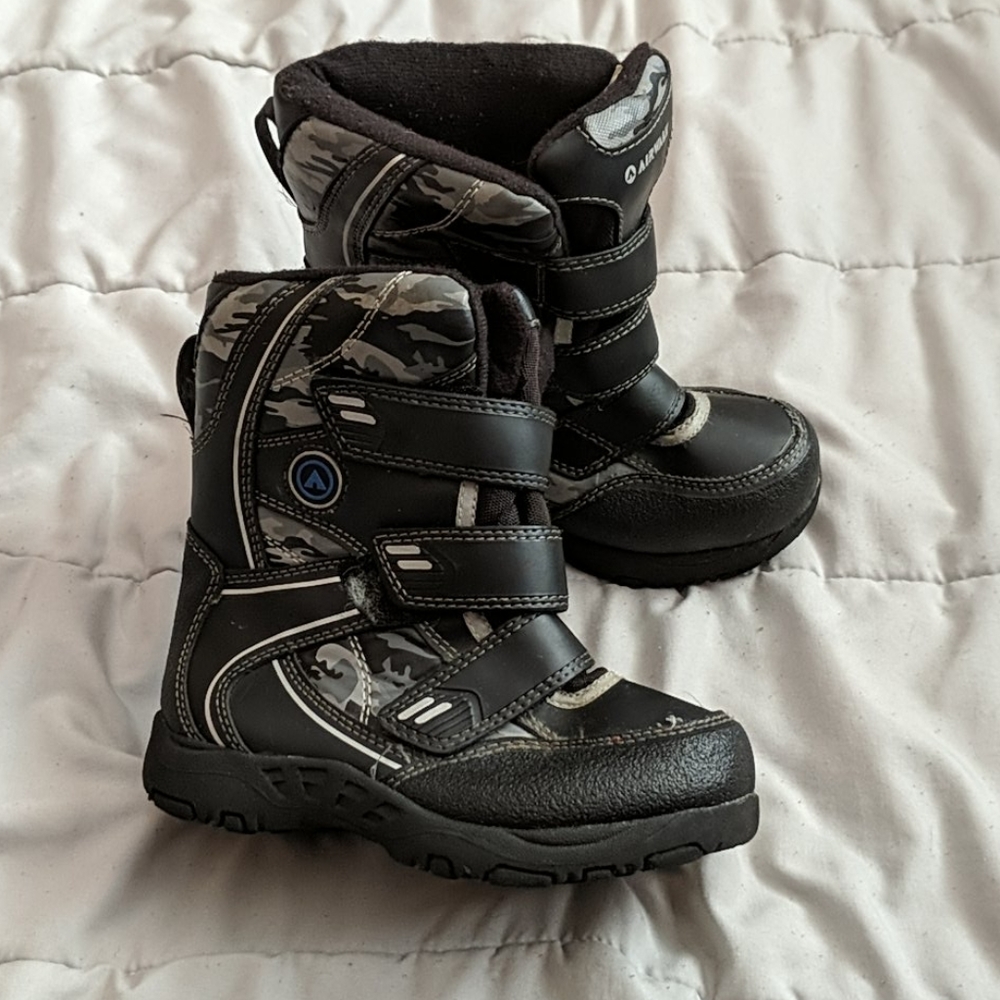 Kids snow boots